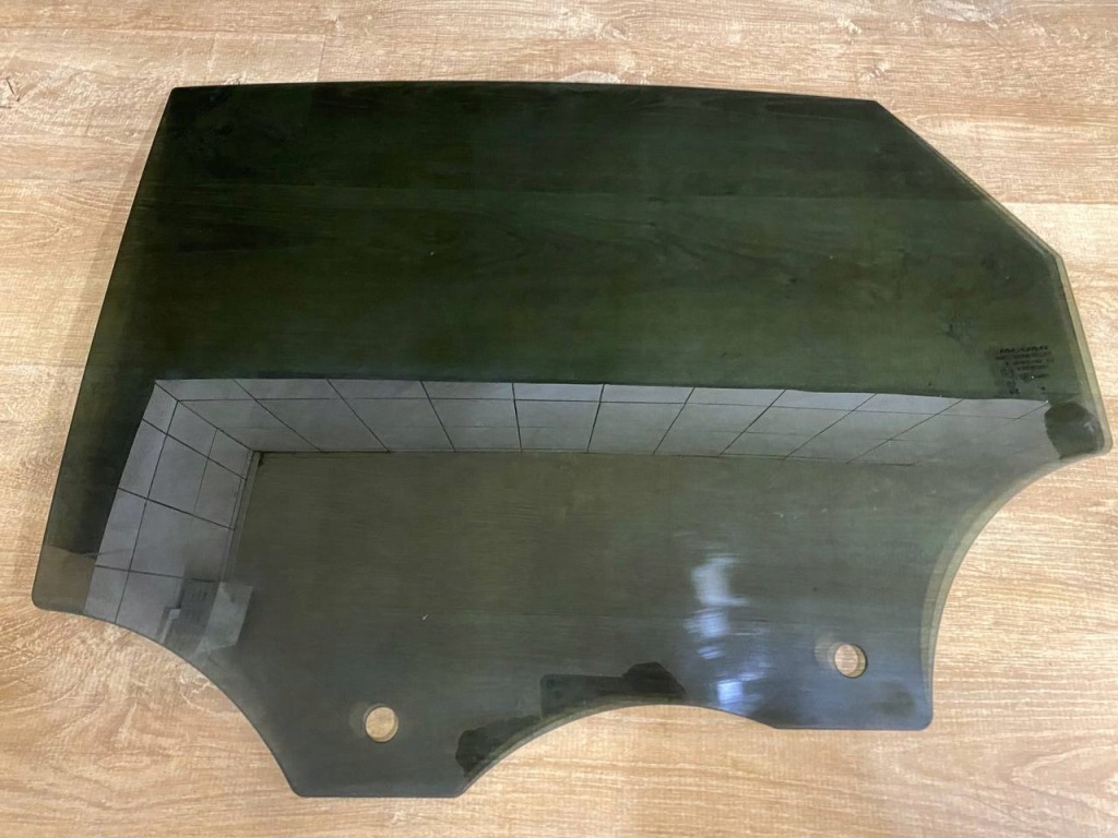 фото №1, Стекло дверь задняя левая jaguar e-pace x540 2019 r