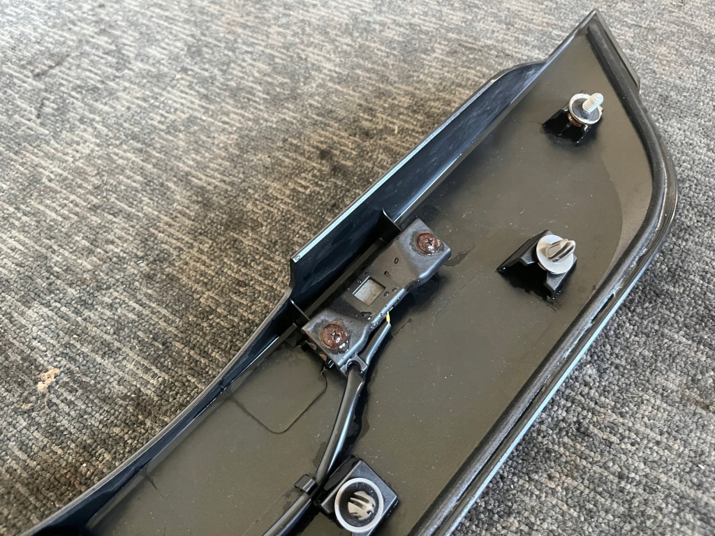 фото №12, Suzuki sx4 s-cross lift 19r 1.0 бензин накладка ручка кришки багажника задня