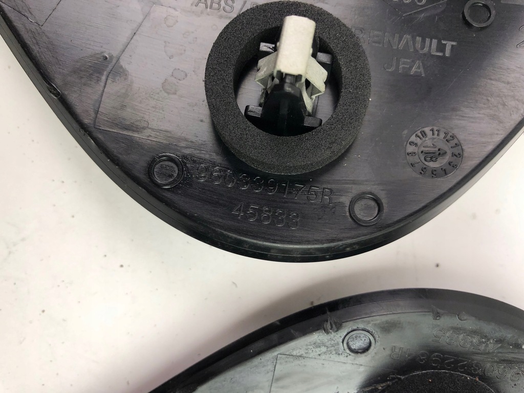 фото №7, Renault scenic iv треугольник крыла правый левый