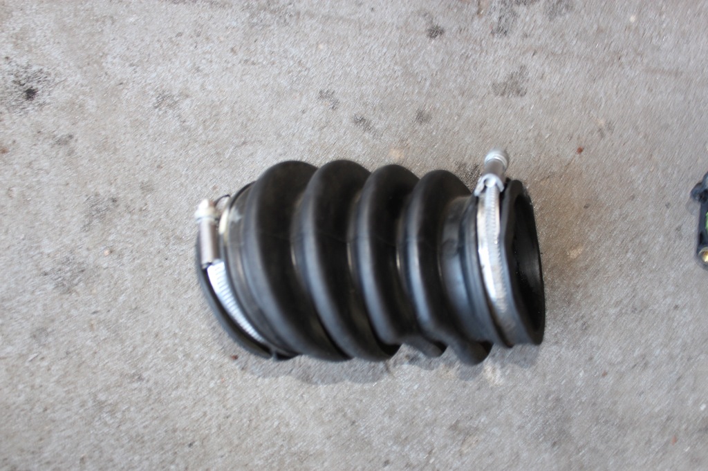 фото №1, Mazda 5 lift 2012 1.6 citd шланг повітря труба