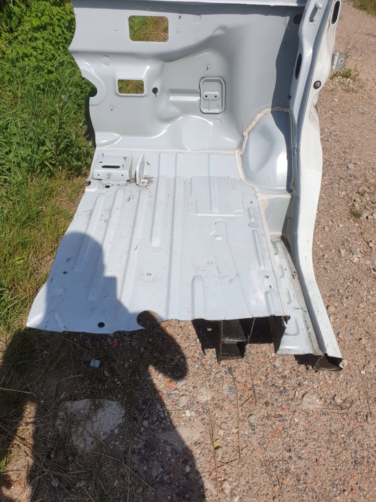 фото №3, Renault trafic iii vivaro чверть правий перед