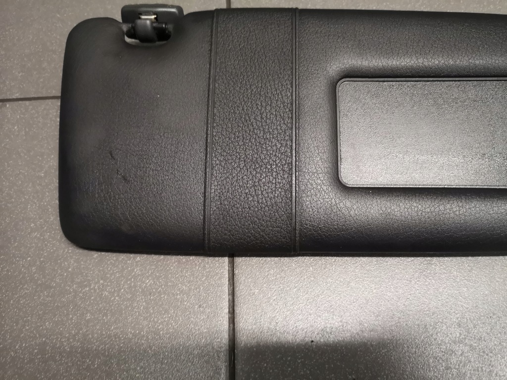 фото №4, Козырёк правый крючок чёрный audi a4 b6 cabrio