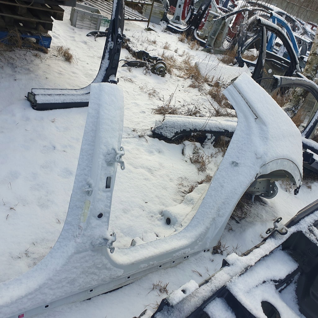 фото №1, Hyundai kona четверть правая сторона блок двигателя порог