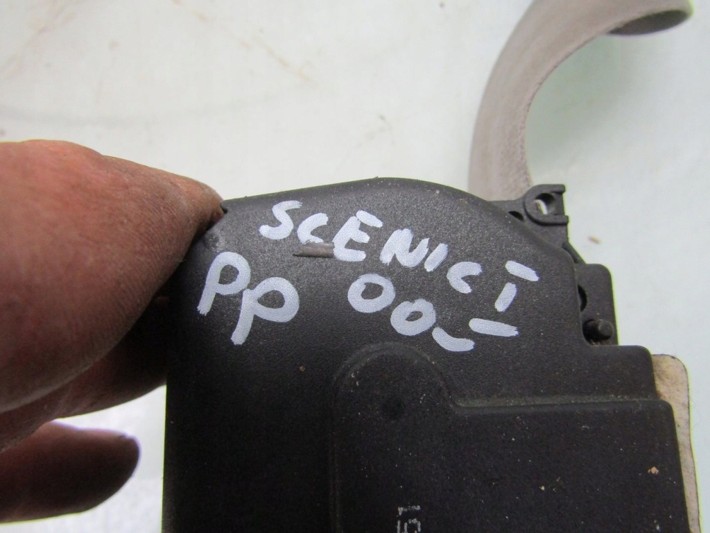 Scenic 1 00r ремень натяжитель правый  передний перед Киев