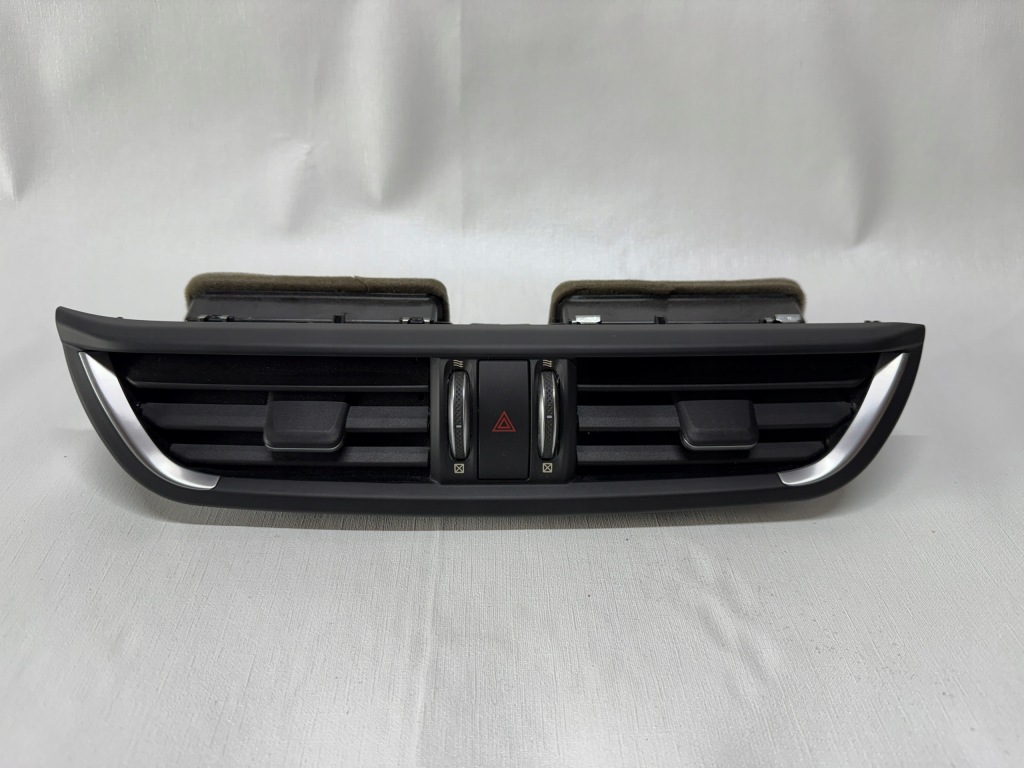 Купить Решётка обдув консоли alfa romeo giulia 156110178