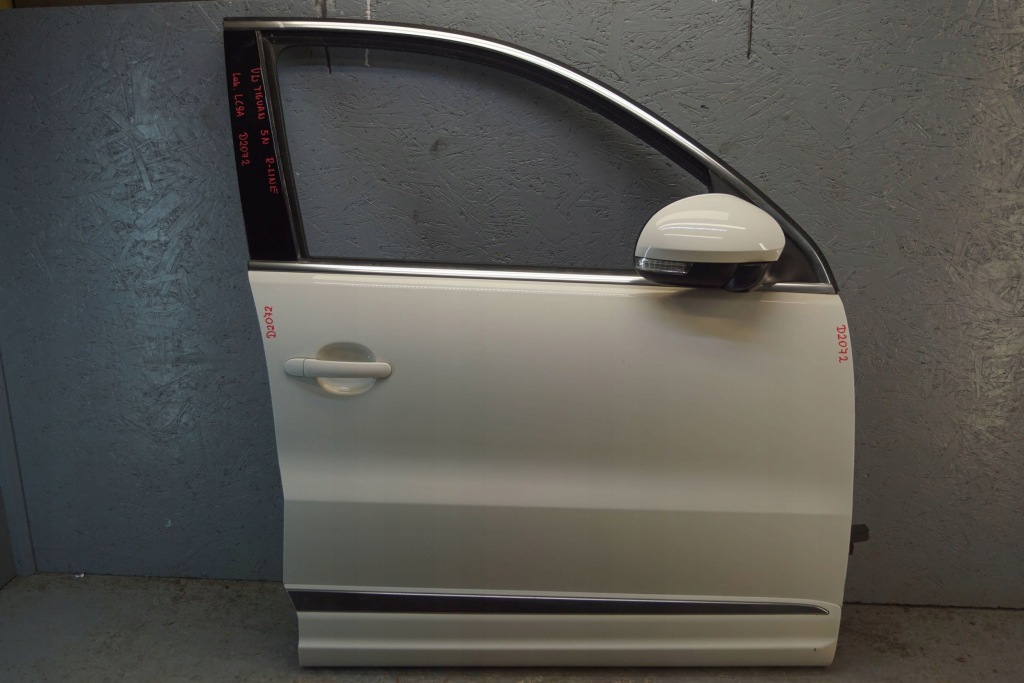 фото №2, Vw tiguan 5n двері правий перед r-line lc9a d2072