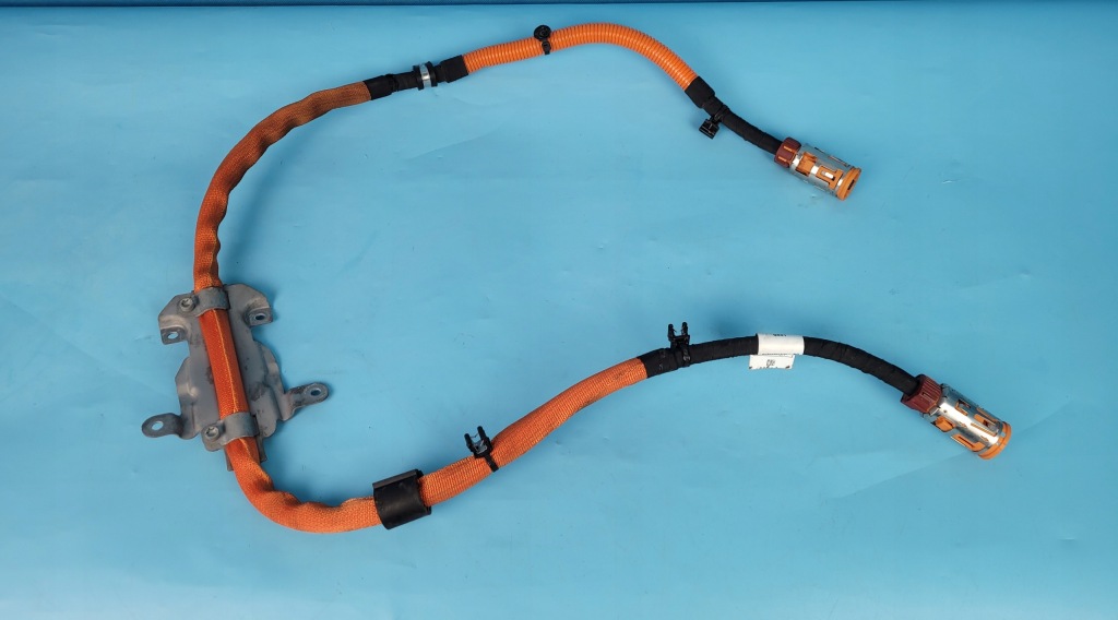 Купить Mercedes eqa 250 21r жгут кабель шланг wysokiego напряжения a2435403916