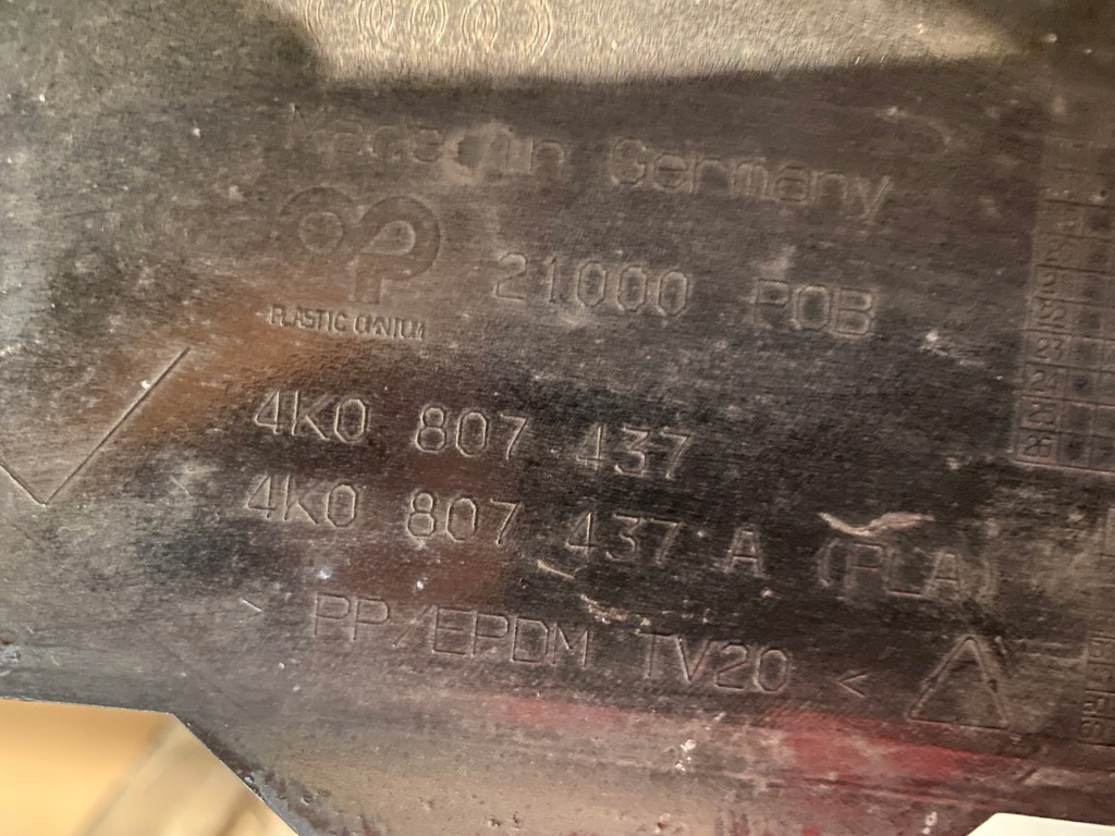 фото №16, Audi a6 c8 4k0 бампер перед передній 4k0807437