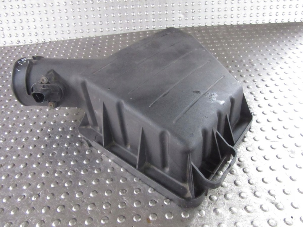 фото №6, Chevrolet camaro 6.2i 2013 корпус фильтра воздуха верхний часть