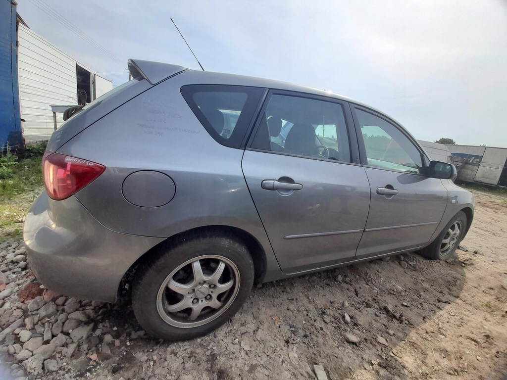 фото №11, Mazda 3 лампа правий задня права задня кришка багажника кришка