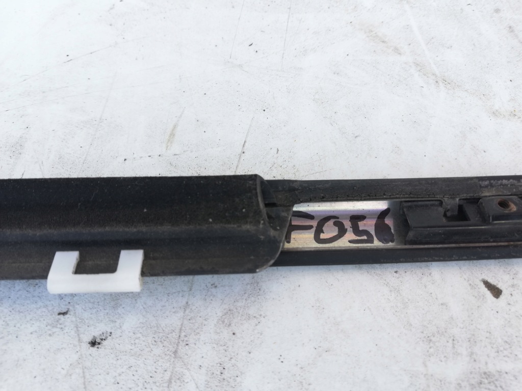 фото №4, Молдинг ущільнювач правий перед kia ceed ii 12-16