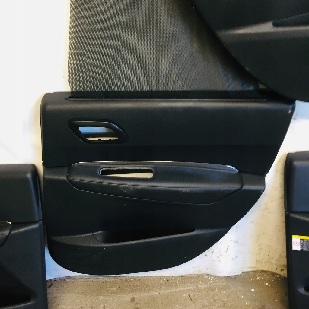 фото №14, Сиденья заднее сиденье czarna кожа обшивки peugeot 3008 #92