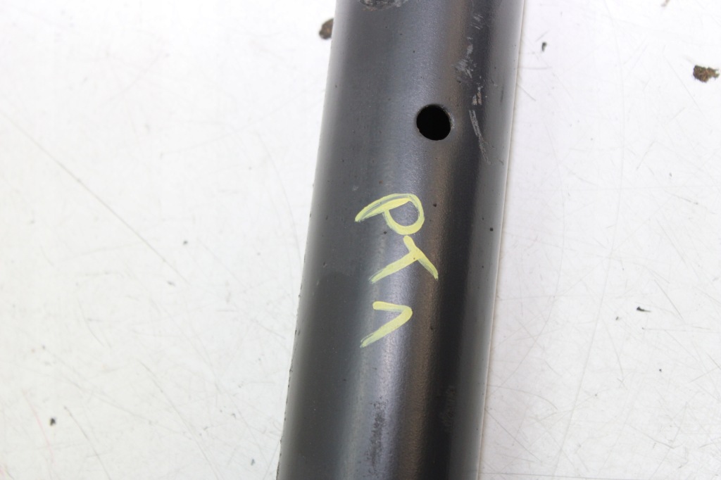 фото №6, Кронштейн труба трубка бризковик крила правий задня mercedes actros mp4