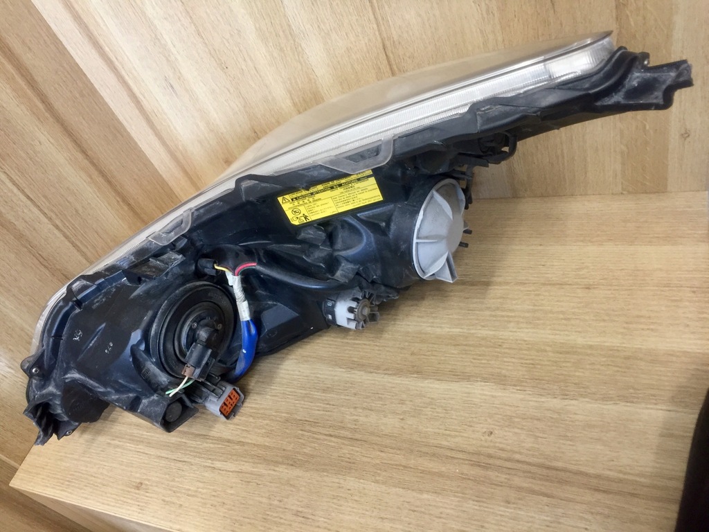 фото №7, Subaru legacy v 09-14 лампа правая ксенон