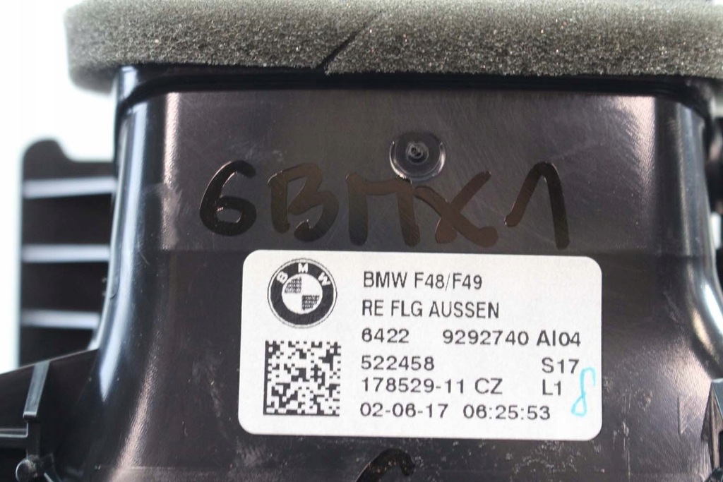 фото №11, Bmw x1 f48 ґрати впуск повітря консолі 9292739 9292741 64229292740 93324