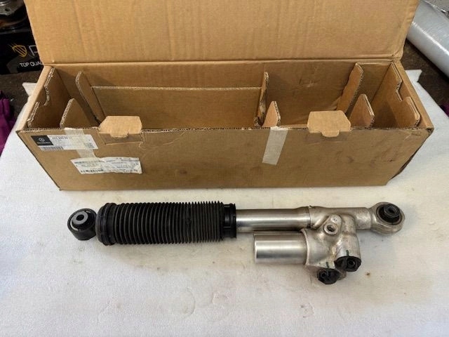 Купить Mercedes g 463 amg 4633209602 амортизатор oryg ok