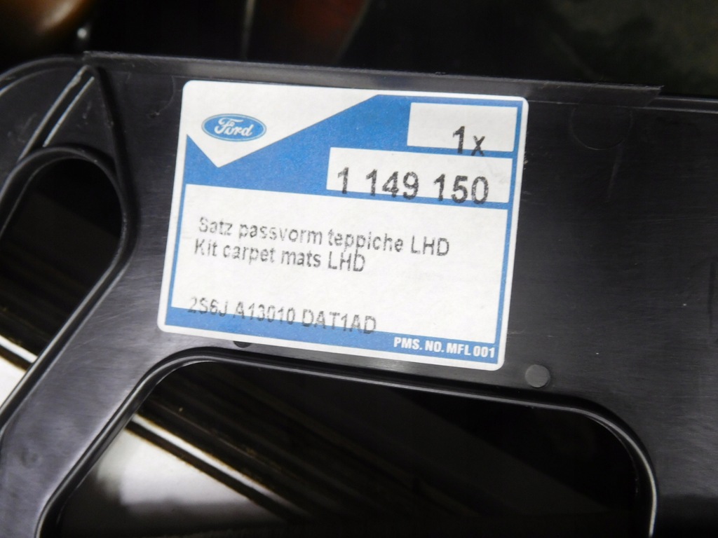 фото №10, Коврики ford fiesta 11/01- fusion 04/02- оригинальный номер 1149150