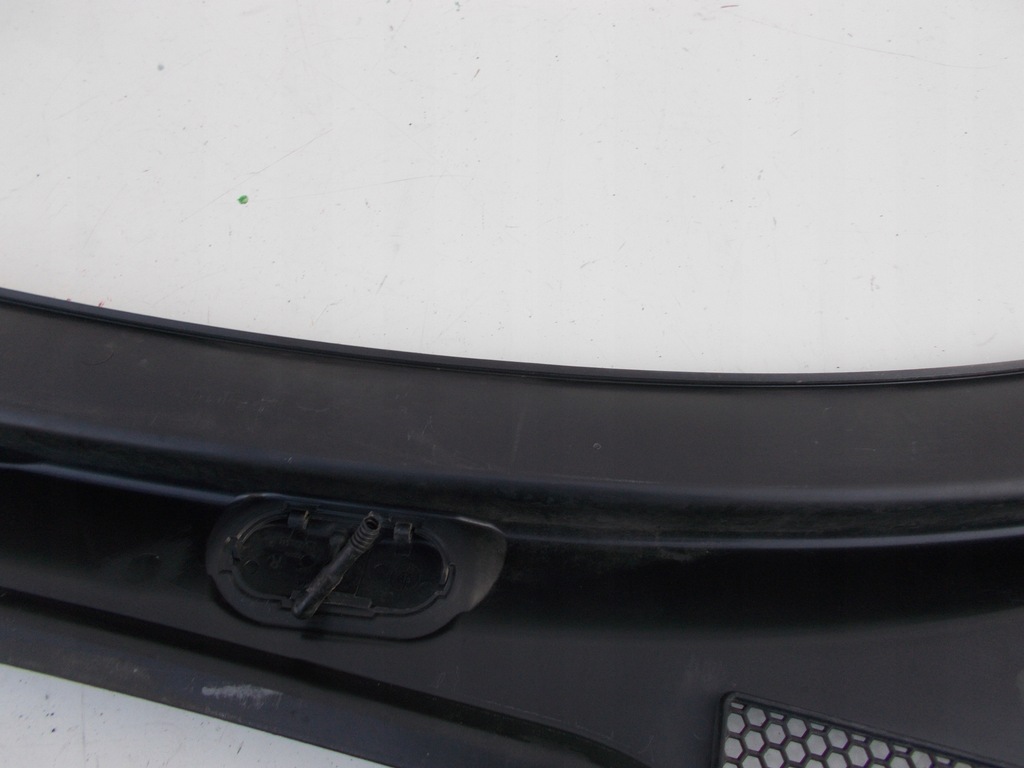 фото №9, Жабо пластиковый audi a3 8p 8p1819415a 2003-2012r