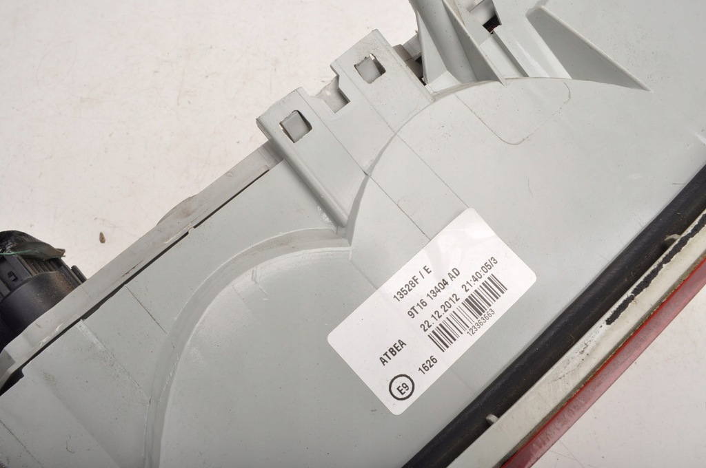 фото №3, Ford transit connect лампа права задня правий задня