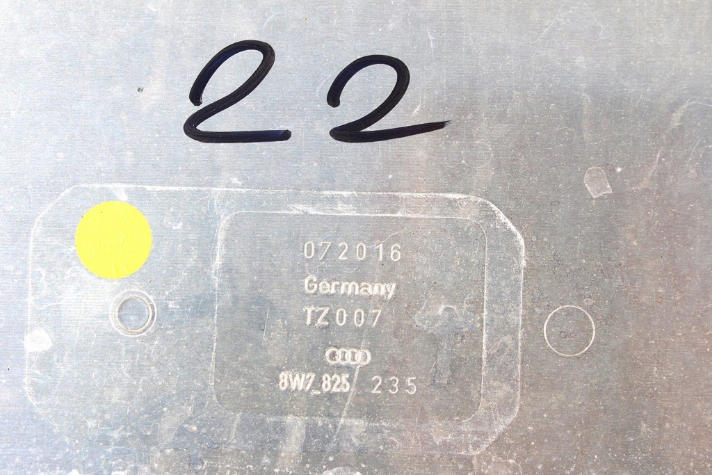 Audi a5 кабриолет  8w f5 накладка под двигатель 8w7825235 8w0863822a коробка передач 8w7 82 Недорого