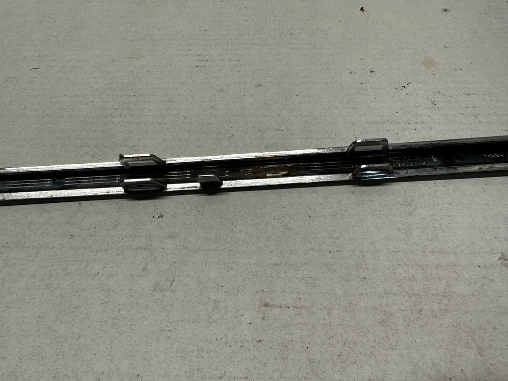 фото №8, Хром молдинг бампера перед mercedes w218 cls