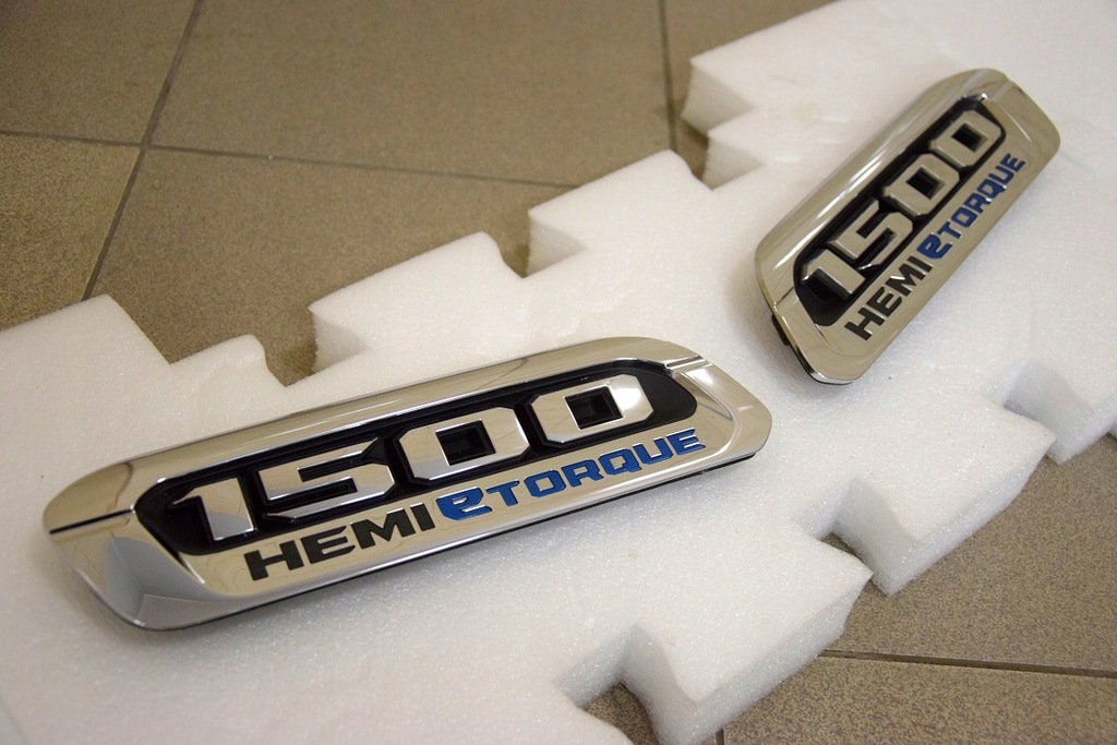 фото №2, Dodge ram hemi 19-r. хром впуск капот заглушка
