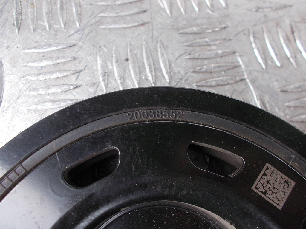 Volvo xc40 2 шків колінчастого вала колінчастого 1.5 turbo гібрид b3154t5 2022r в Україні