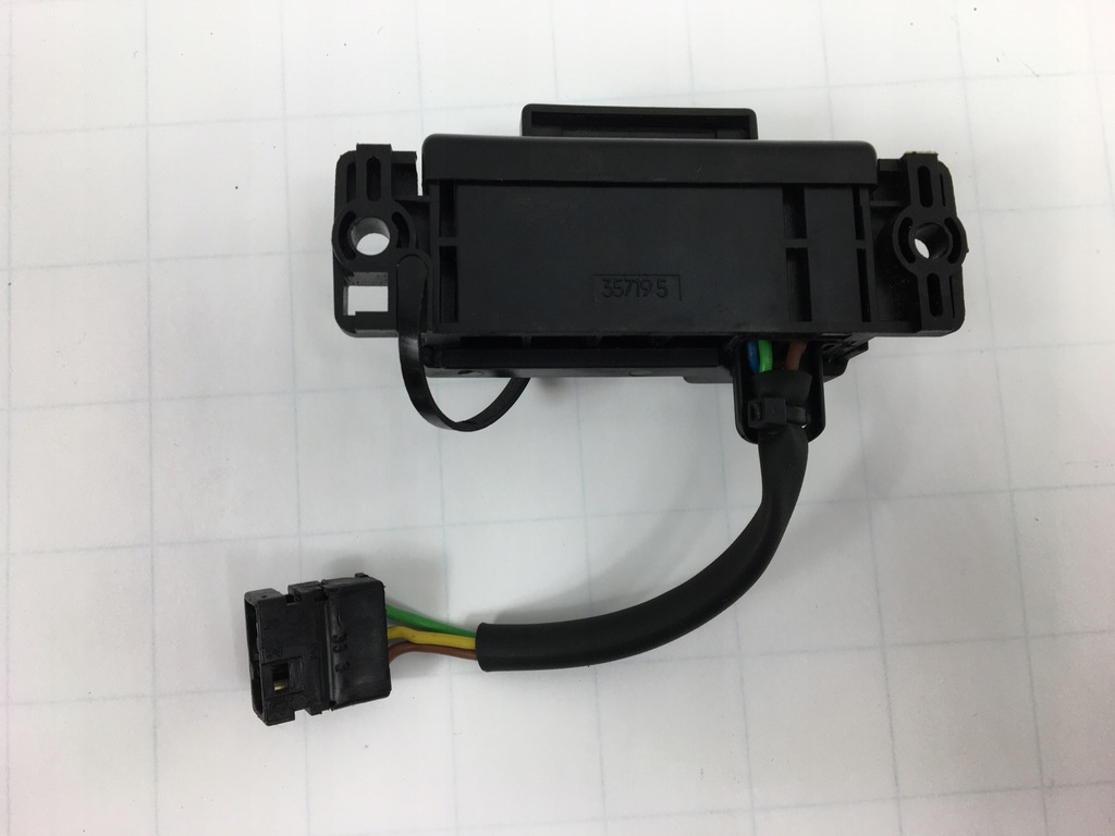 фото №7, З'єднувач port діагностичний діод індикатор mercedes w124 w126 1265459740