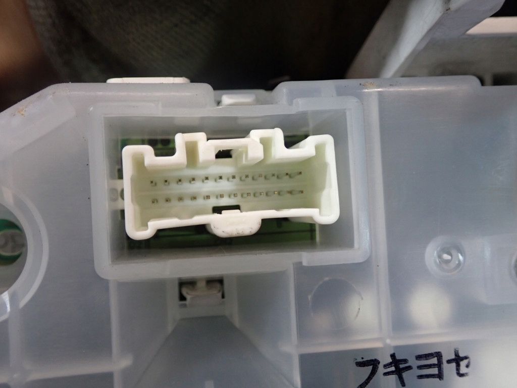 фото №5, Mazda 2 ii de 07-10 1.4 75km лічильник прилади d01j55430