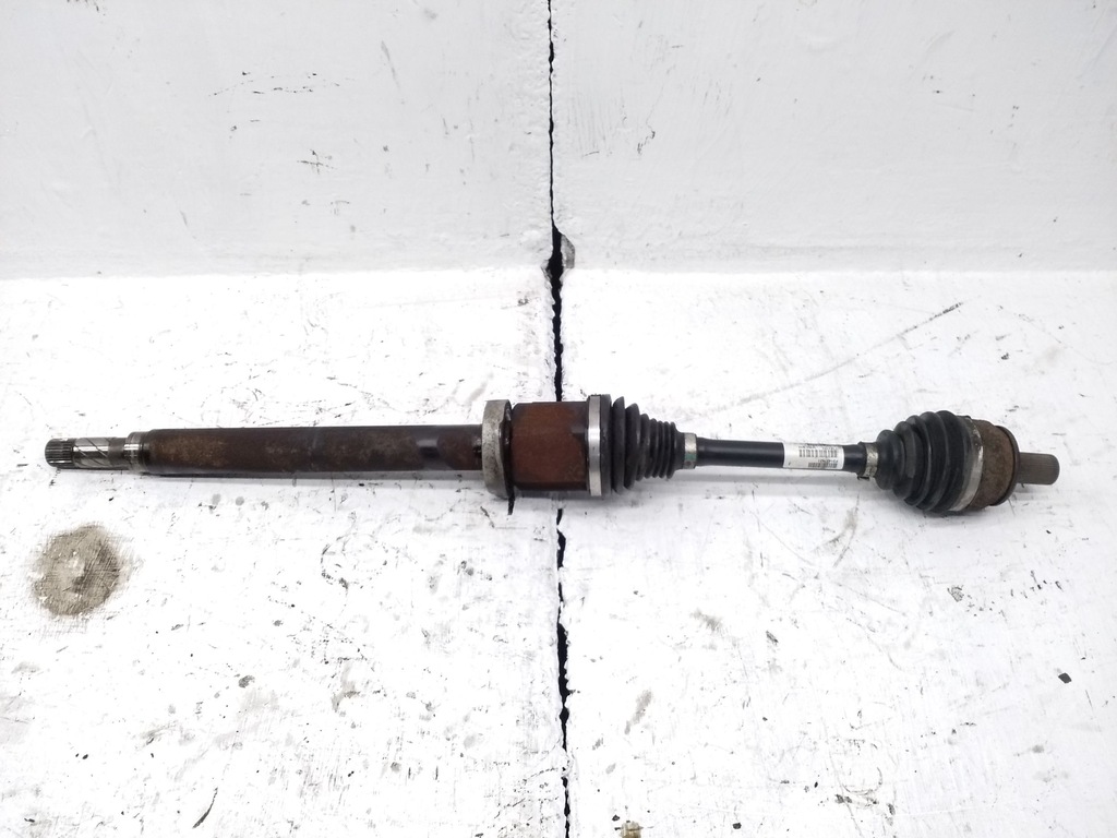 фото №1, Volvo s60 2017 правая сторона приводной вал передняя