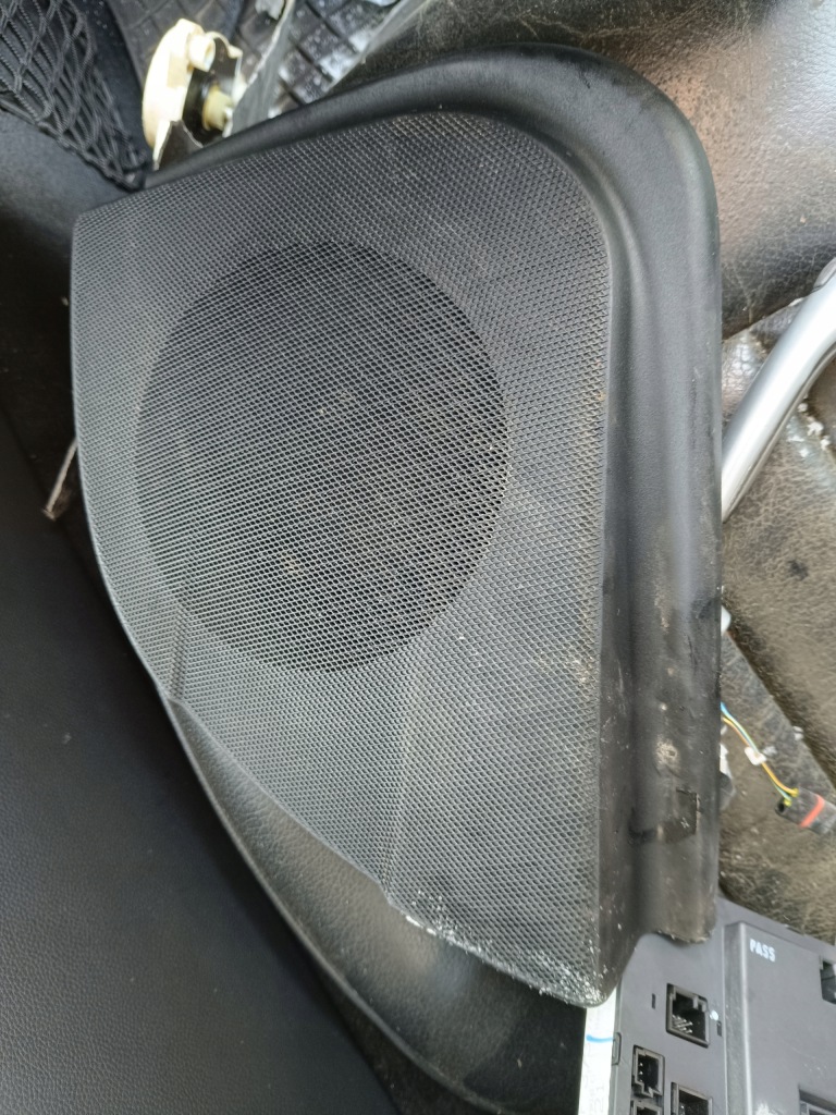 Купити Захист динаміка ліва mercedes w219 a2197270188