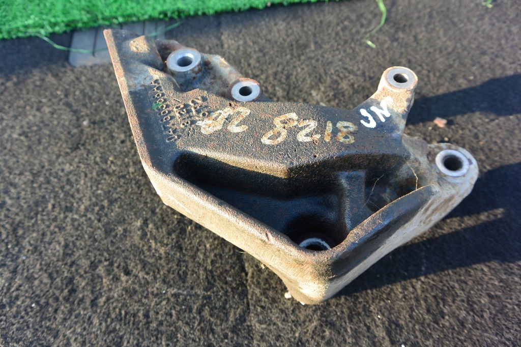 фото №1, Кронштейн двигуна 2.0 crd dodge journey freemont