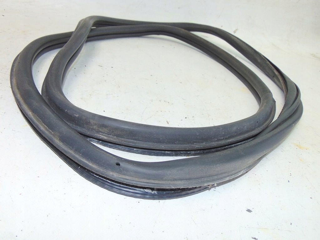 фото №7, Audi a3 ii 8p 3d 04r прокладка кришки багажника