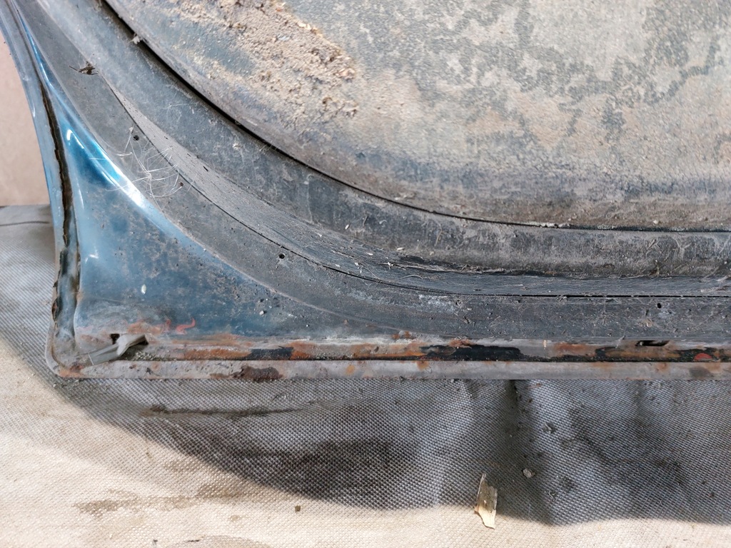 фото №10, Дверь левая задние задняя mazda 323s