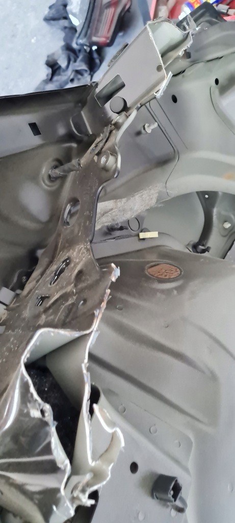 фото №16, S3 8v sedan a3 четверть крыло правая правый задняя обшивка ly9t