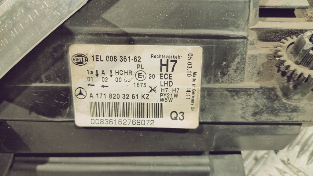 Mercedes slk ii w 171 04-11 a1718203261 оригінал hella лінза європа Оригінал