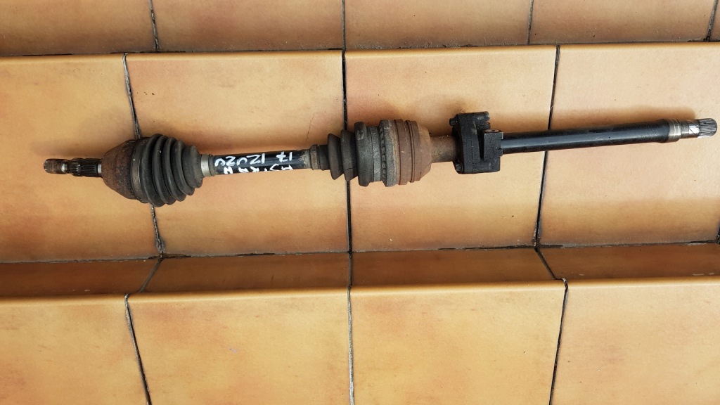 Opel astra h 3 3 капот 3d z20r черная Доставка