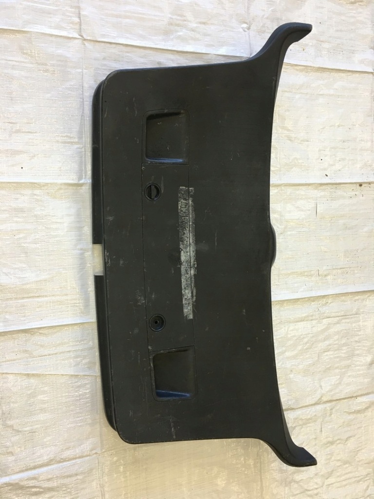 фото №1, Оббивка кришки vw touran 1t0867601c