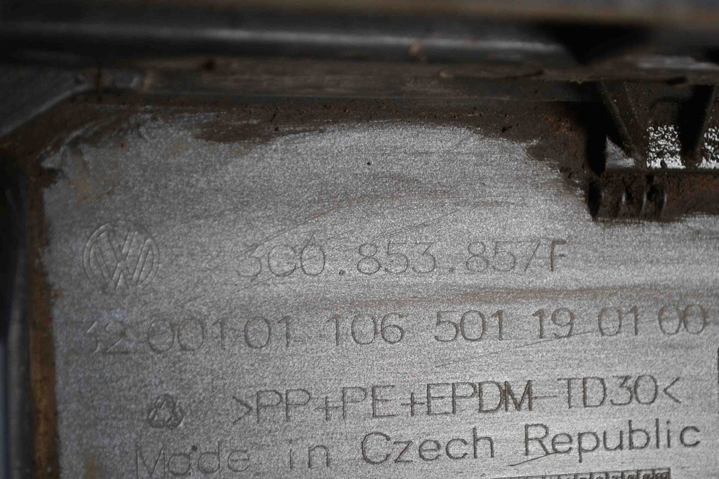 фото №10, Накладка порог левая vw passat variant b8 3g5 3g0853857 20502682 2.0l