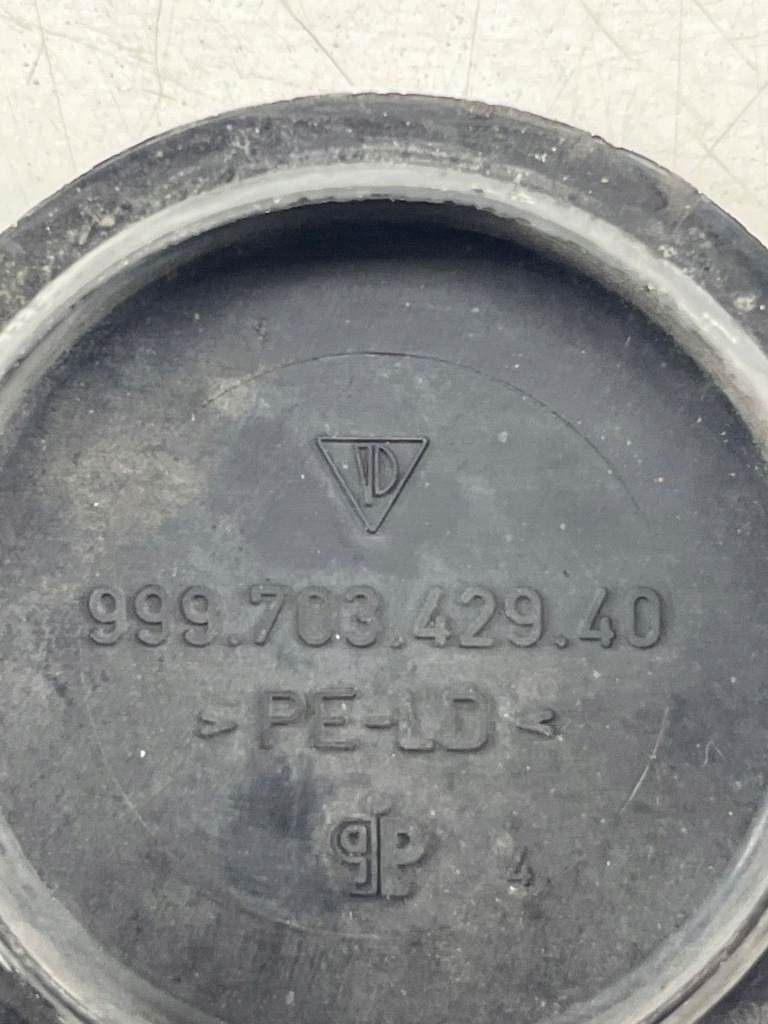 Porsche boxster 986 2002 другая часть отсек двигателя 99970342940 Недорого