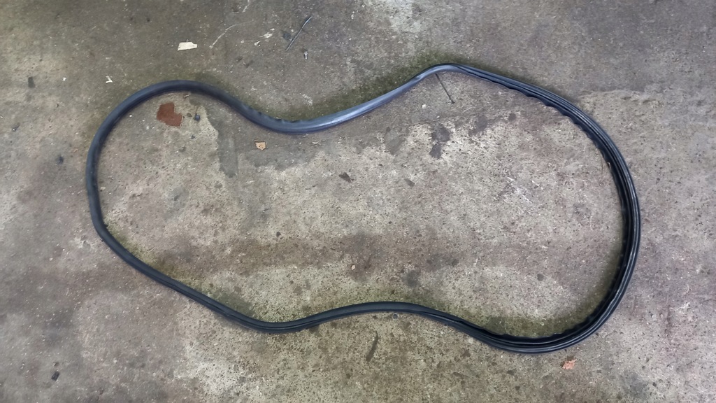 фото №1, Прокладка дверь правый перед volvo c30 08r