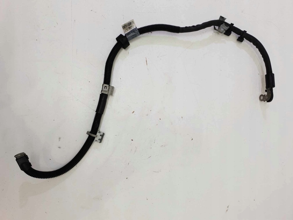 фото №1, Mercedes w172 шланг плюсовой генератора a1725403405