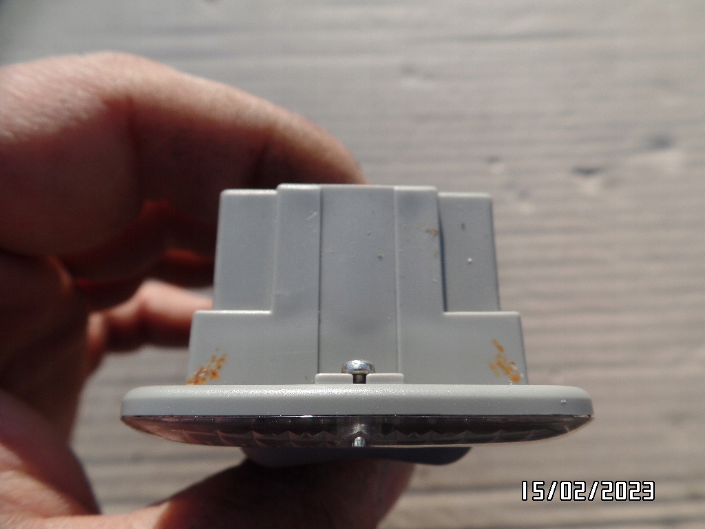 фото №12, Лампа освітлення кабіни nissan x-trail t31