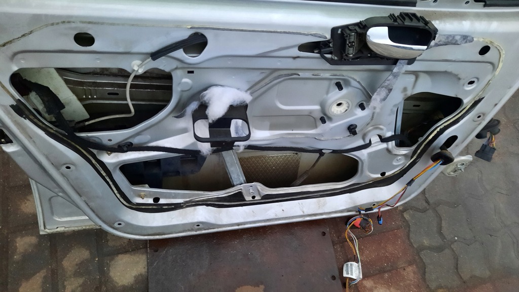 фото №10, Дверь левый перед peugeot 407