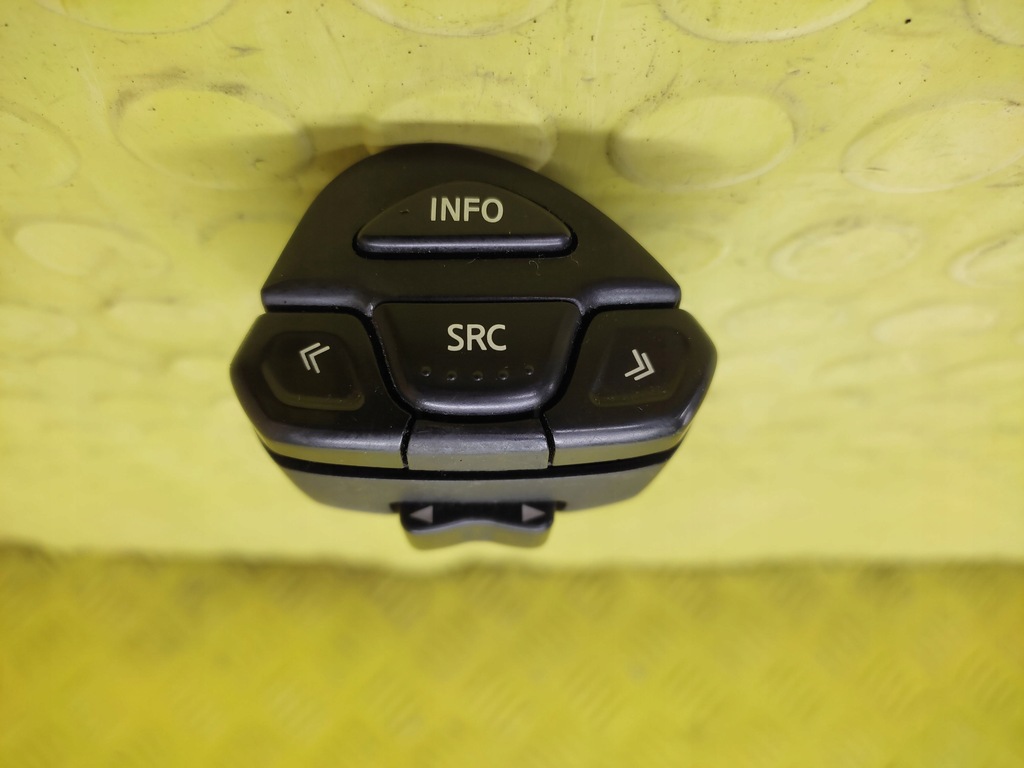 фото №1, Nissan primera p12 перемикач радіо 25552bn800