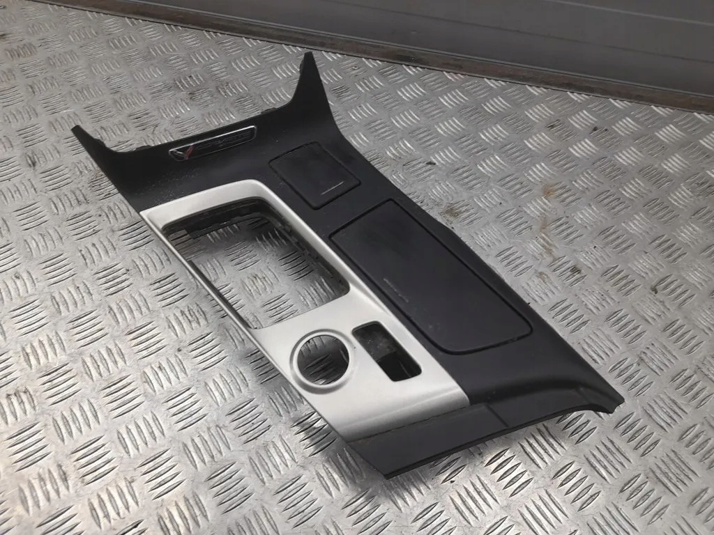 фото №9, Chevrolet corvette 22940550 середина тунелі середній