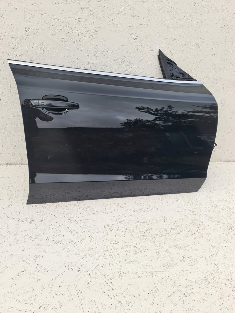 фото №1, A5 8t дверь правое передние перед чёрные lz9y