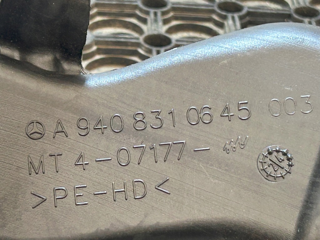 Шланг канал отопителя mercedes actros mp4 a9408310645 в Украине