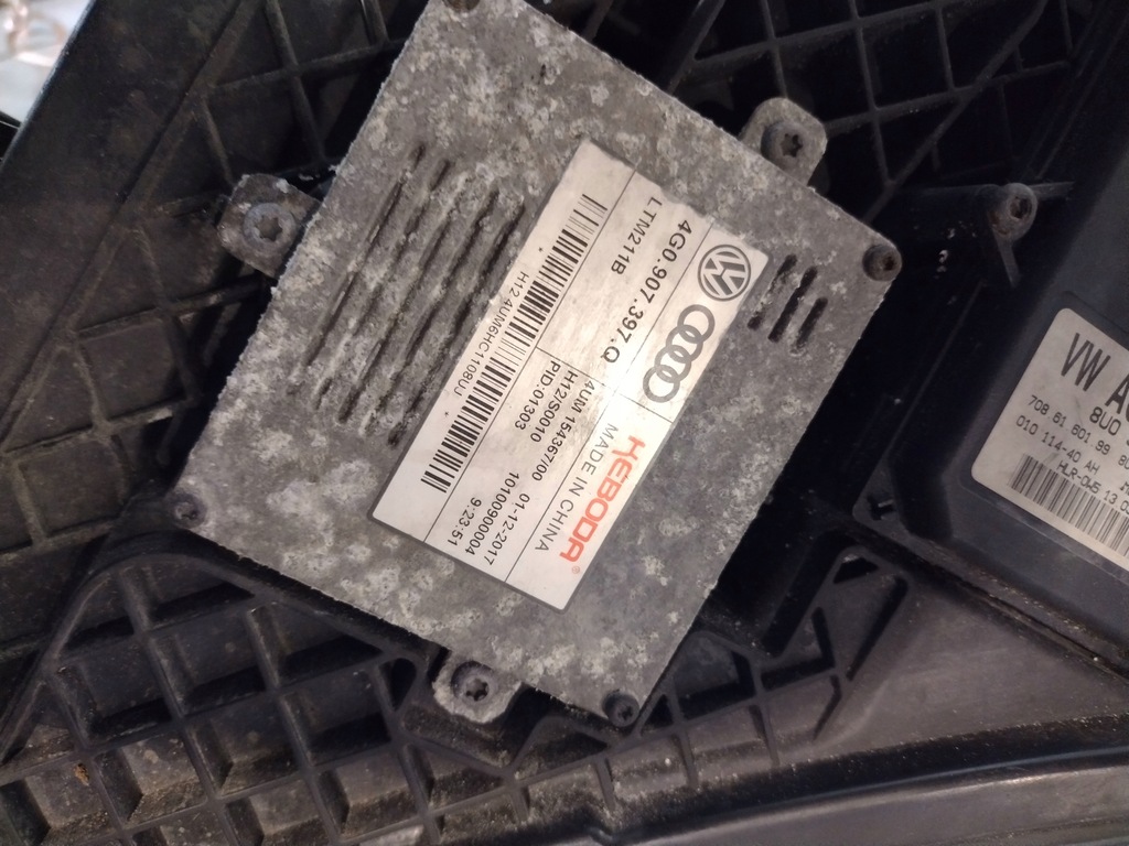 фото №13, Лампа правая передняя 3v1941016a skoda superb iii