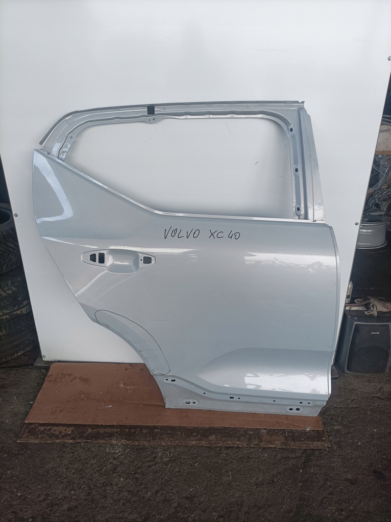 фото №1, Volvo xc40 двері праве задня задні